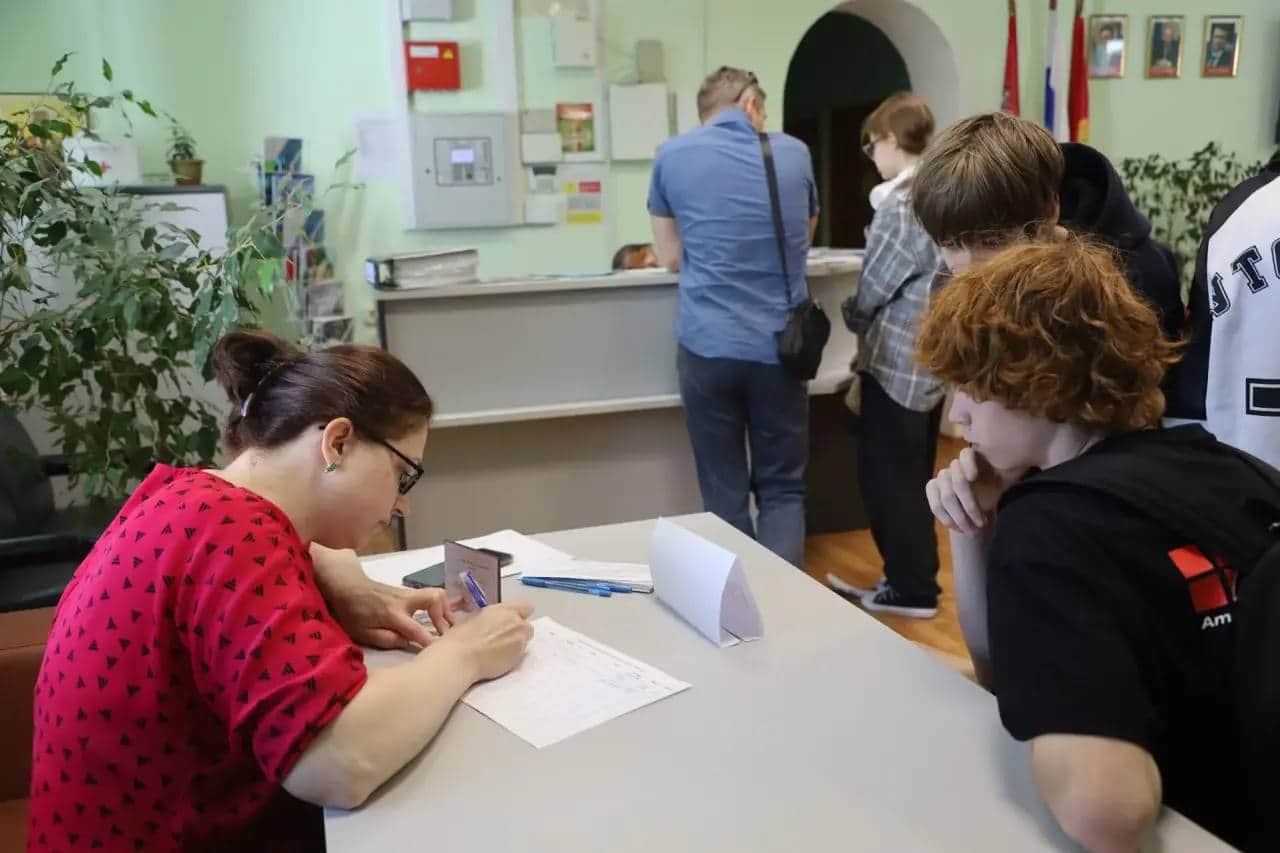 Подросткам рассказали, где подработать летом