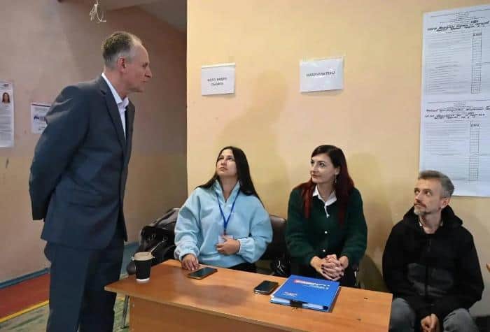Серпуховский депутат Андрух проверил более десяти участков в третий день выборов