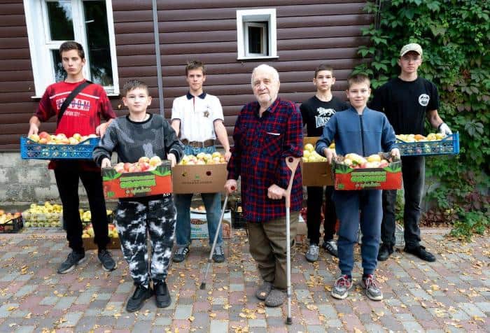 Яблоки из Паниково в Серпухове отправят на передовую