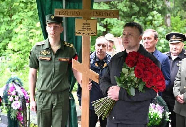 В Серпухове проводили в последний путь ветерана войны Николая Козлова