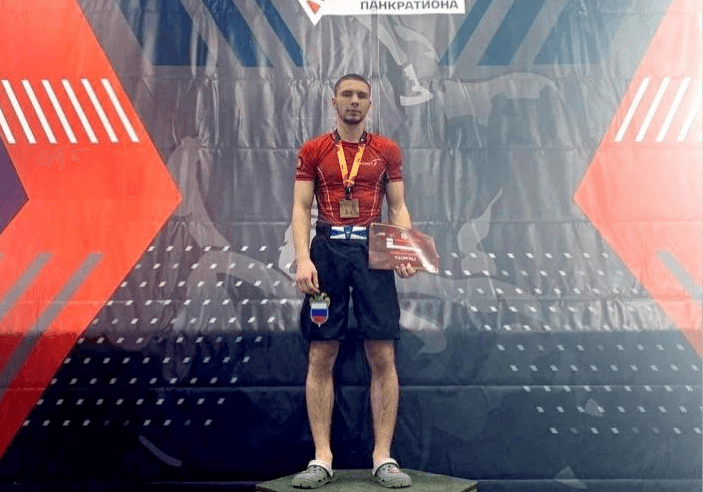 Александр Мариенко — чемпион Москвы по панкратиону