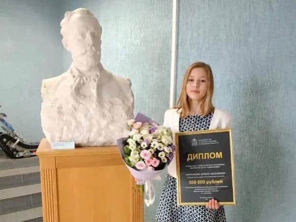 Талант из Серпухова: юная художница стала лучшей в Подмосковье