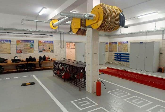 В Пролетарском обновлённую пожарную часть открыли с новым внедорожником