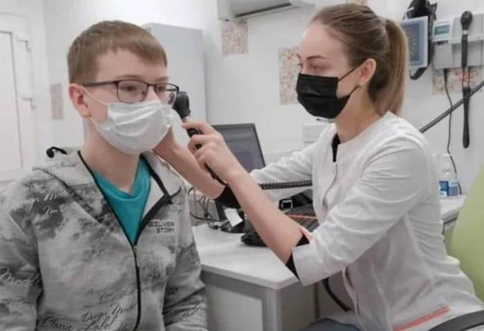 Почти 6 тысяч детей в Серпухове проверили здоровье прямо в школах и садах