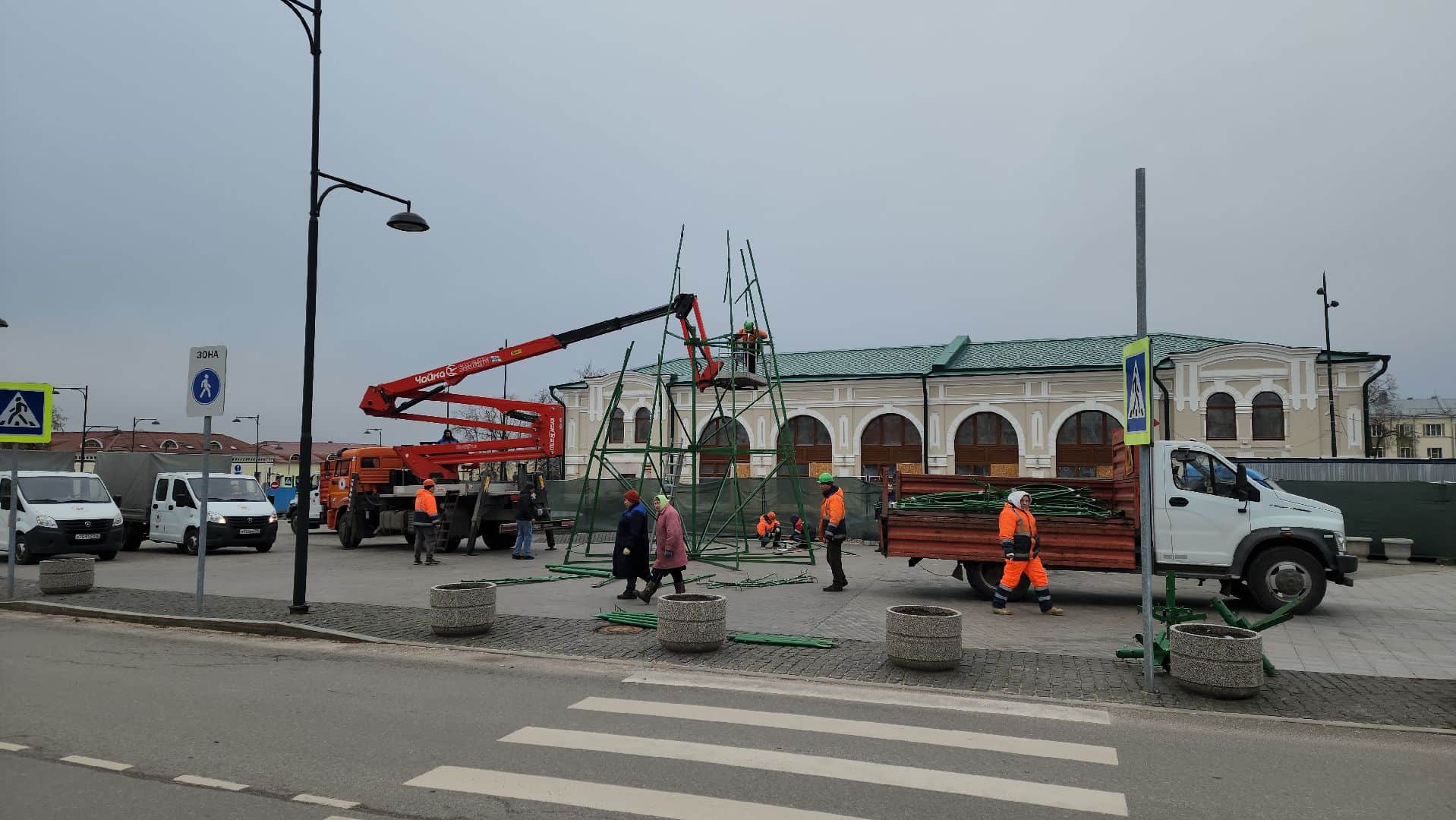 Самая высокая ёлка в Серпухове найдена