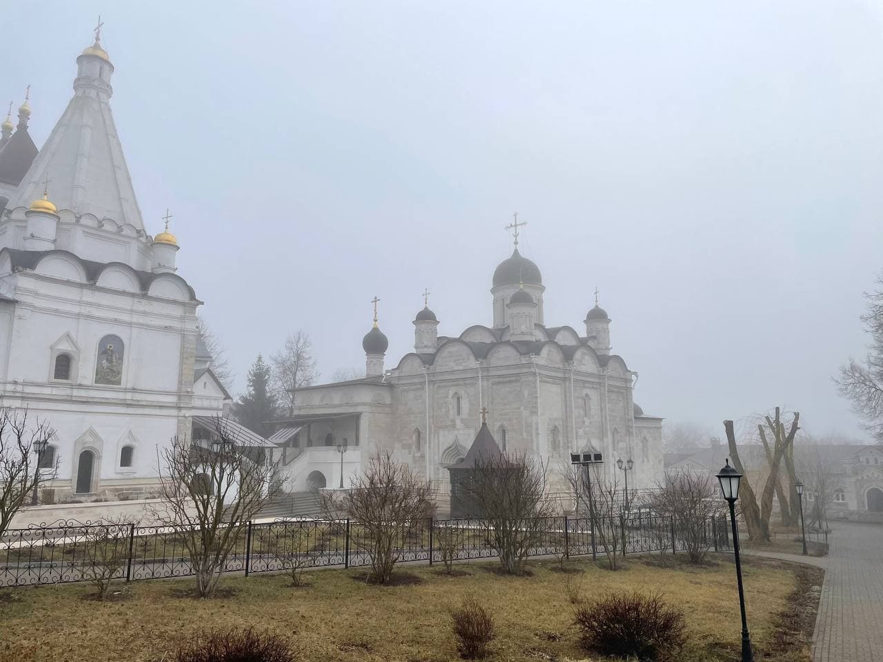 Архиерейское Богослужение в Владычном женском монастыре