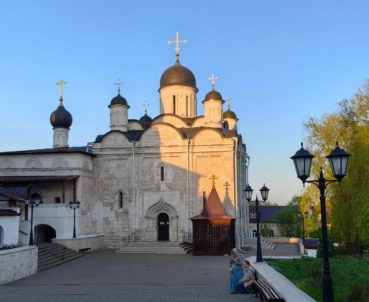 В Серпухове открыли бесплатные курсы по иконописи и уходу за больными