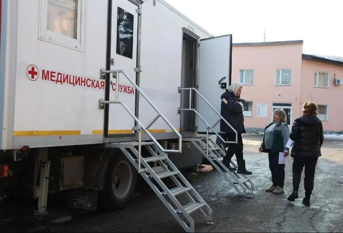 Сотрудники завода в Серпухове сдали кровь и сделали ЭКГ прямо на работе