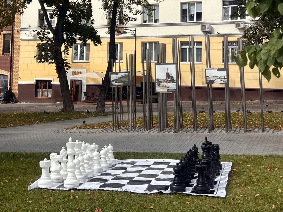 Серпуховских отцов позвали на шахматы, коньки и падел-теннис