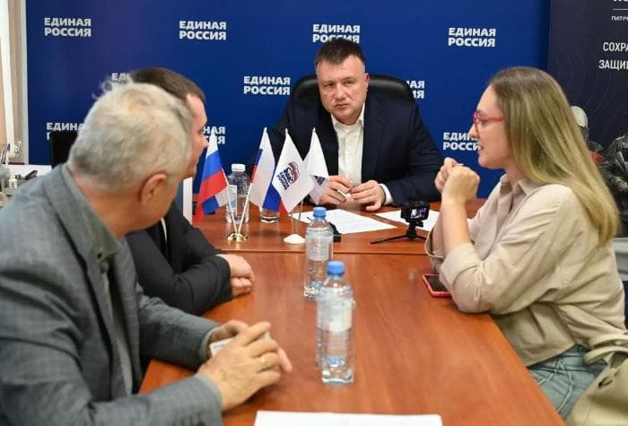 В поселке Кирпичного завода построят спортплощадку для 300 детей