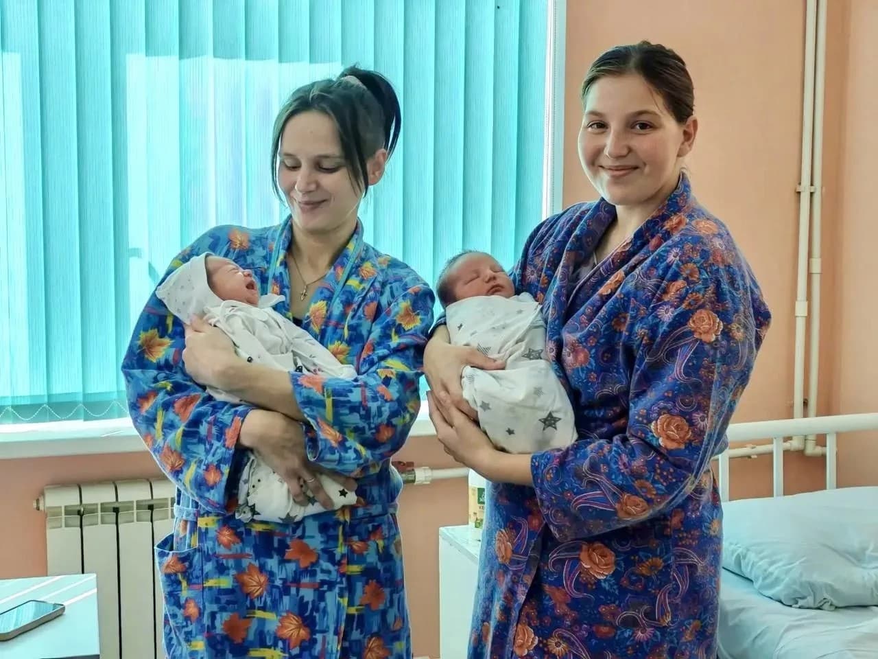 Две сестры родили в один день в Серпуховском роддоме
