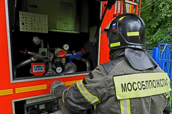 В Серпухове потушили пожар в многоэтажке