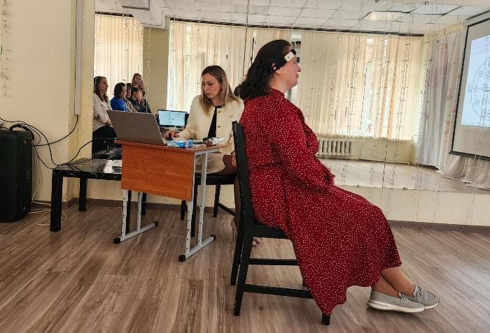 В Пущино научили управлять машинкой силой мысли