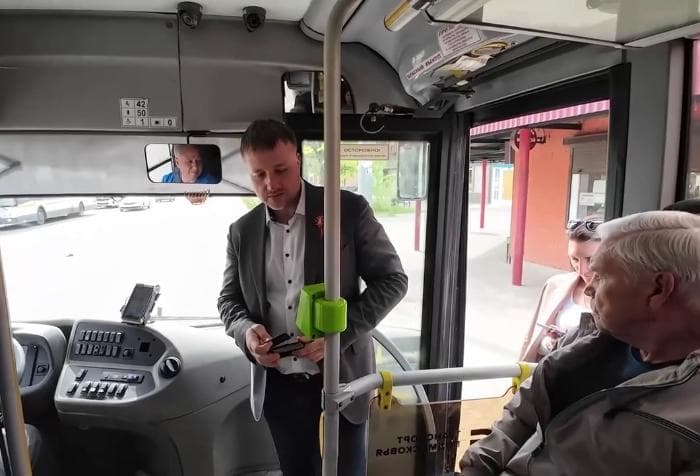 Неожиданный прием в автобусе провел врип главы Серпухова