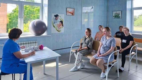 В роддоме Серпухова начали учить будущих мам грудному вскармливанию