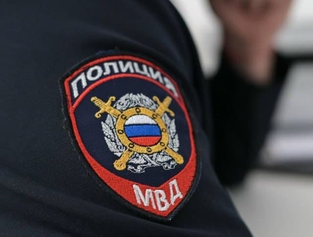 Житель Серпухова ударил ножом знакомого во время застолья