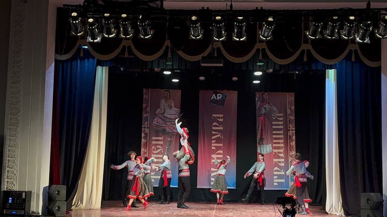 «Славянский лик» стал лучшим на фестивале народного танца