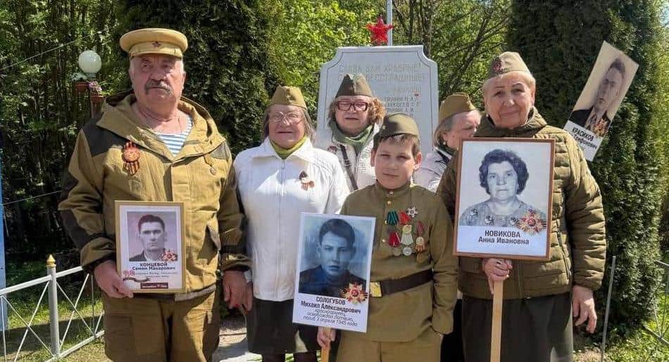 В деревне Злобино и Дернополье прошло шествие Бессмертного полка