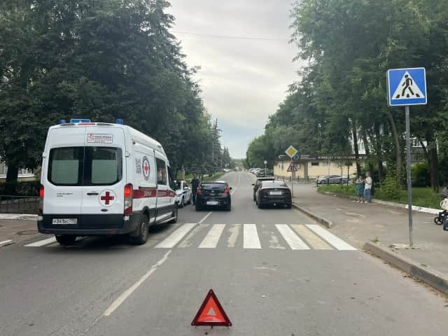 В Серпухове машина сбила ребенка на «зебре»