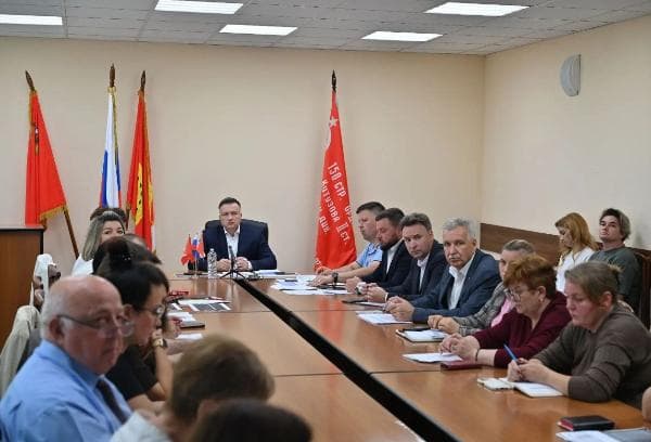 Шимко поручил УК Серпухова превратить подвалы домов в укрытия
