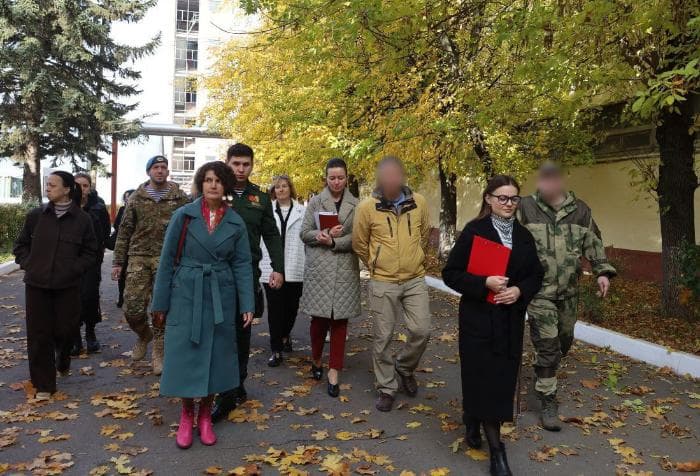 Ветераны СВО Серпухова посетили с экскурсией завод «Металлист»