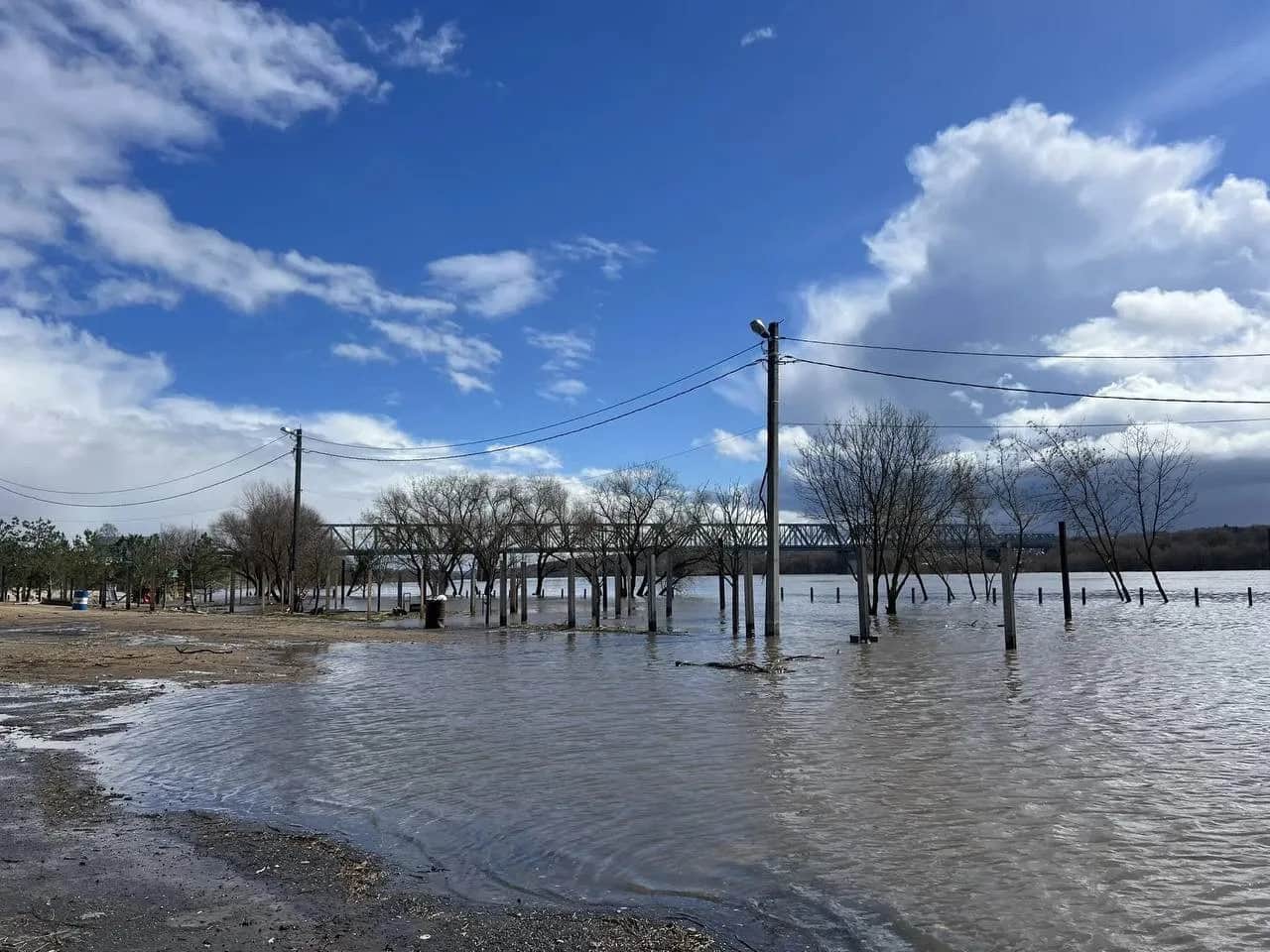 Уровень воды в Серпухове снижается, паводковая ситуация стабильна