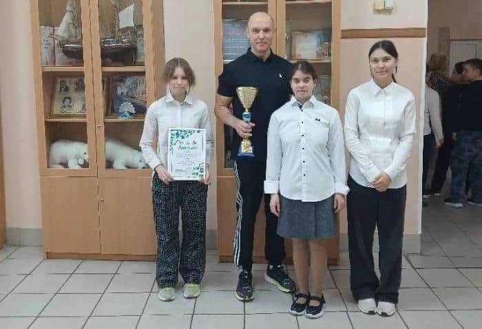 Девушки из Серпухова взяли золото на областной спартакиаде по настольному теннису