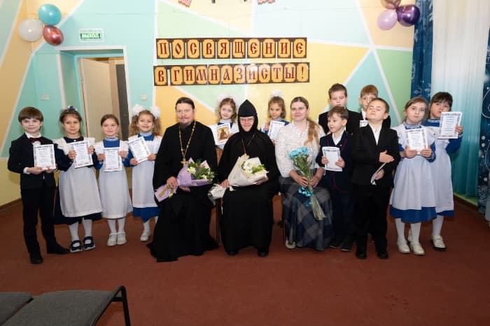 Первоклассников посвятили в гимназисты в Серпухове в праздник Владычного монастыря