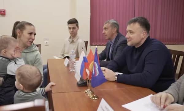 В Серпухове семья участника СВО получила квартиру после обращения на выездной администрации