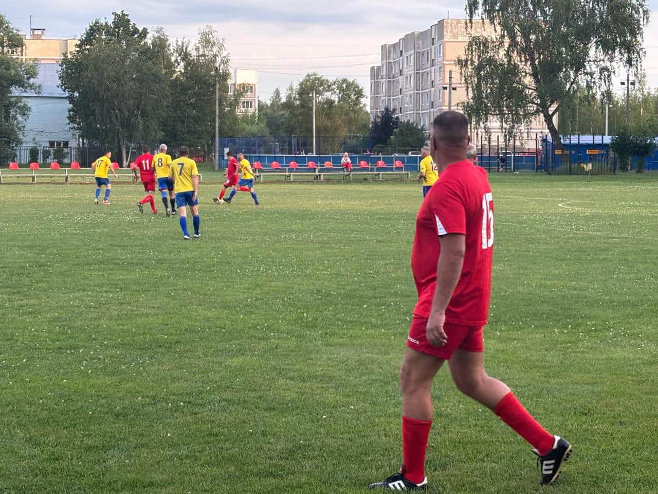 Ветераны на поле: «Владычная Слобода» разгромила «Нара-М» в ярком поединке Кубка Серпухова