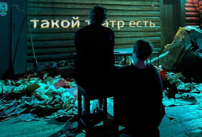 «Гнуть свою линию»: в чеховском Мелихове отдали сцену молодым