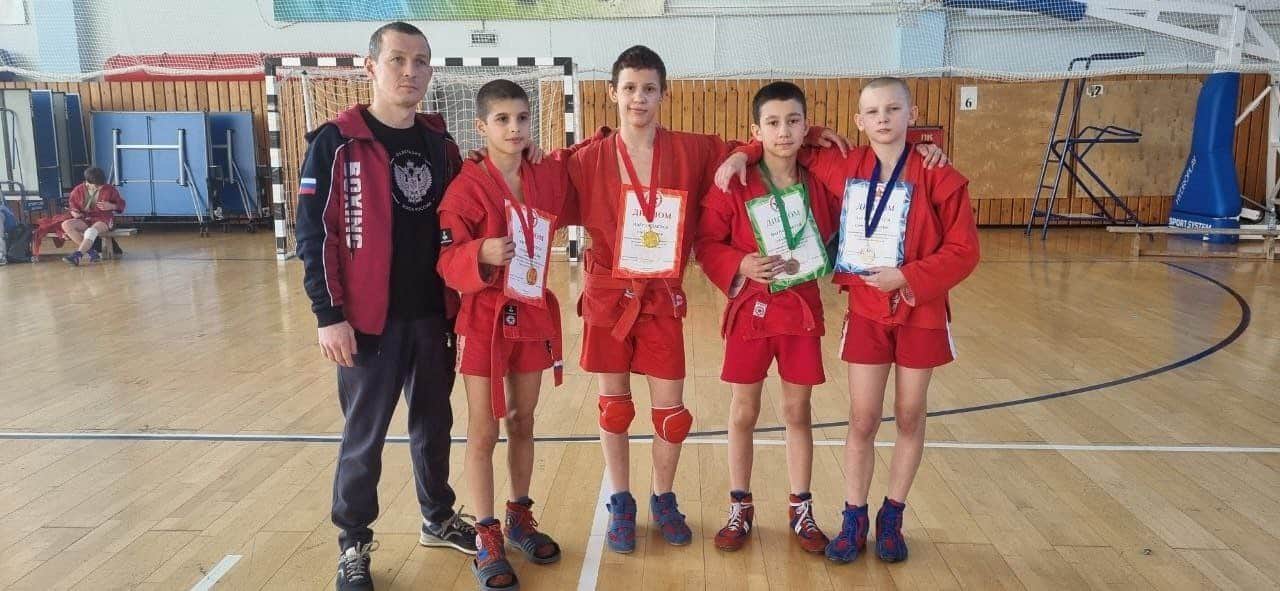 Спортсмены Большого Серпухова выступят в финале турнира Московской области по самбо