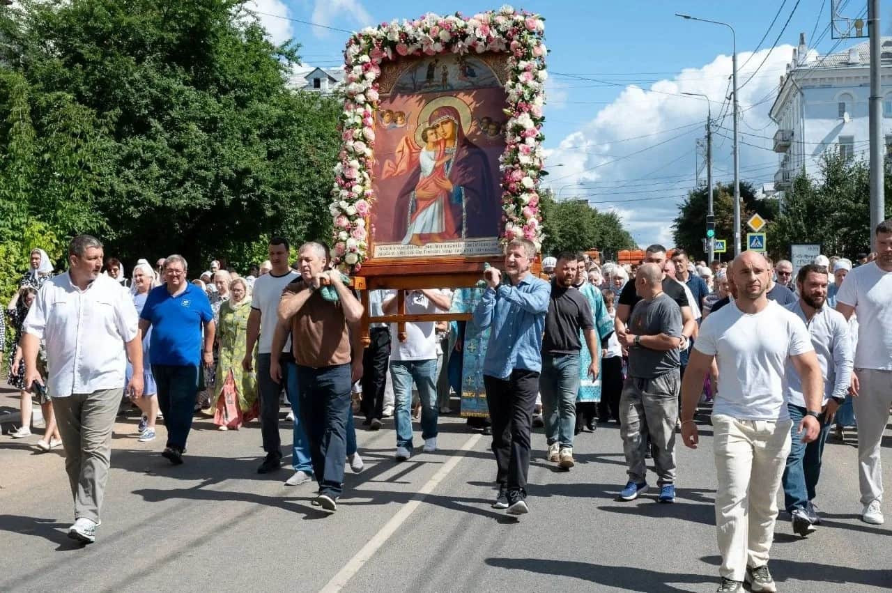 В Серпухове прошёл крестный ход с чудотворной иконой