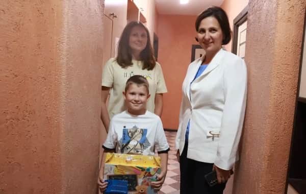 Сыну участника СВО из Протвино вручили набор первоклассника