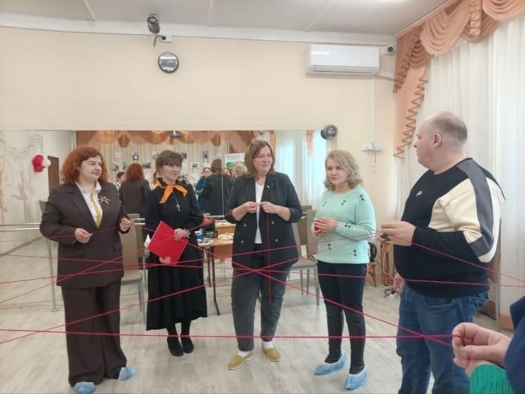 Наставники Серпухова разработали стандарт поддержки выпускников