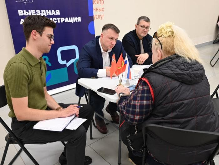 В Верхнем Шахлово обещали сделать тротуары к остановке школьного автобуса