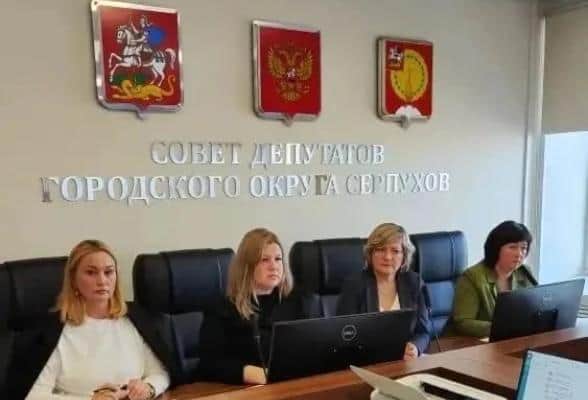 В Серпухове обсудили, как помогать родителям, а не наказывать