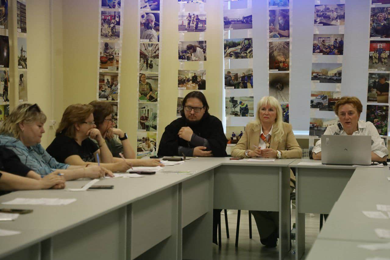 В Серпухове прошел семинар-практикум по временному трудоустройству несовершеннолетних в летний период