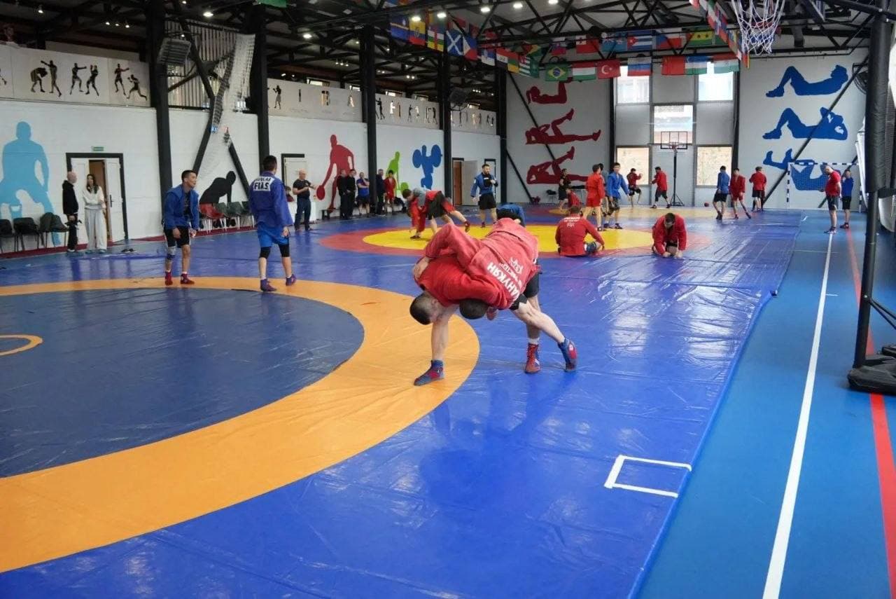 В Серпухове сборная России по боевому самбо готовится к чемпионату Европы