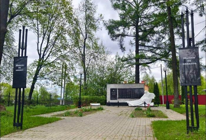 В Серпухове к 80-летию Победы идет масштабное благоустройство у мемориалов