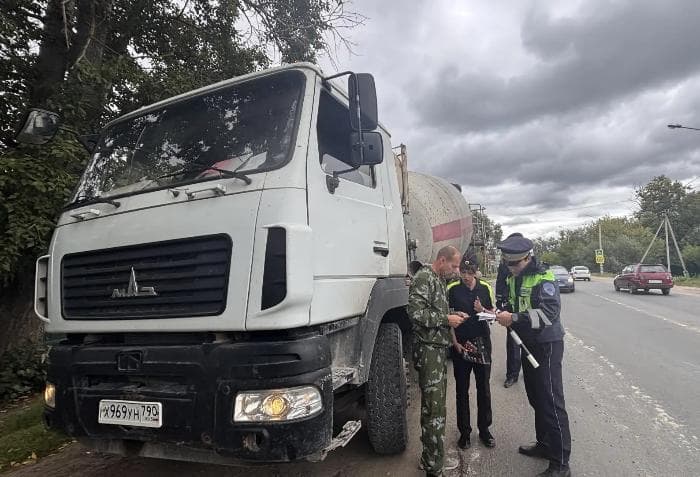 Дальнобойщикам в Серпухове напомнили про сон, ремни и сухой закон