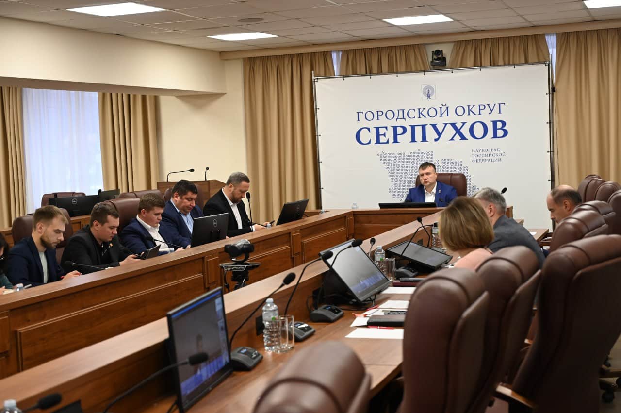 На совещании губернатора Подмосковья обсудили благоустройство региона и ремонт подъездов многоквартирных домов