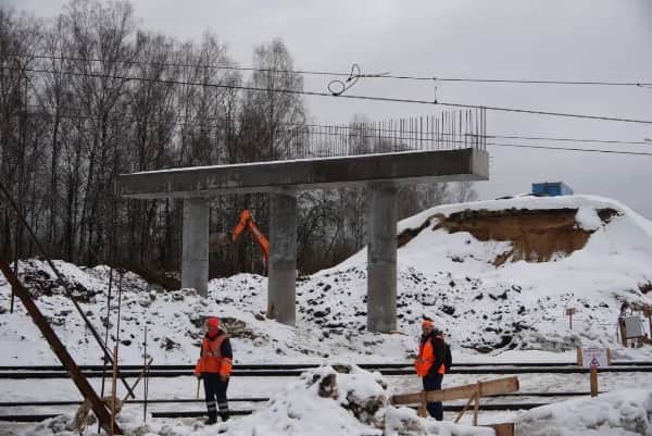 Путепровод в Лукино готов на четверть, монтаж пролётов начнут в апреле