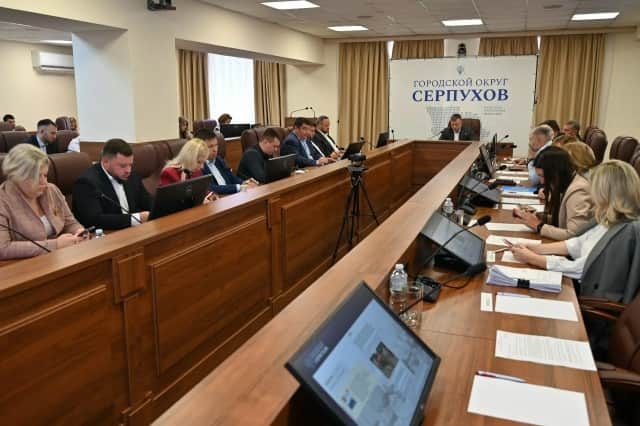 На еженедельном оперативном совещании обсудили День знаний и подготовку к зиме