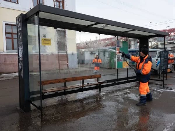 В Серпухове 210 рабочих и 54 машины вышли на весеннюю уборку