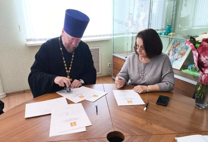Священники и учителя Серпухова подписали годовой план совместной работы