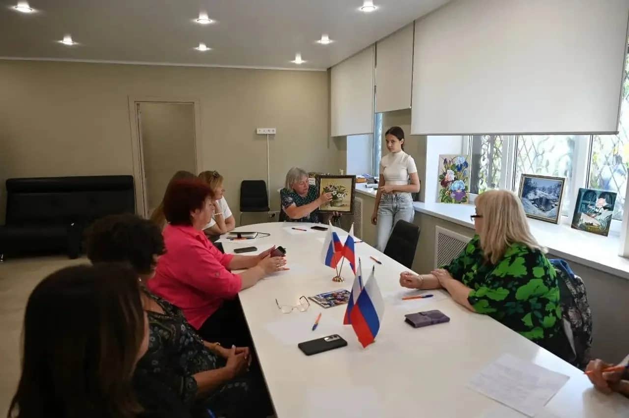 В центре поддержки семей СВО открылся женский арт-клуб