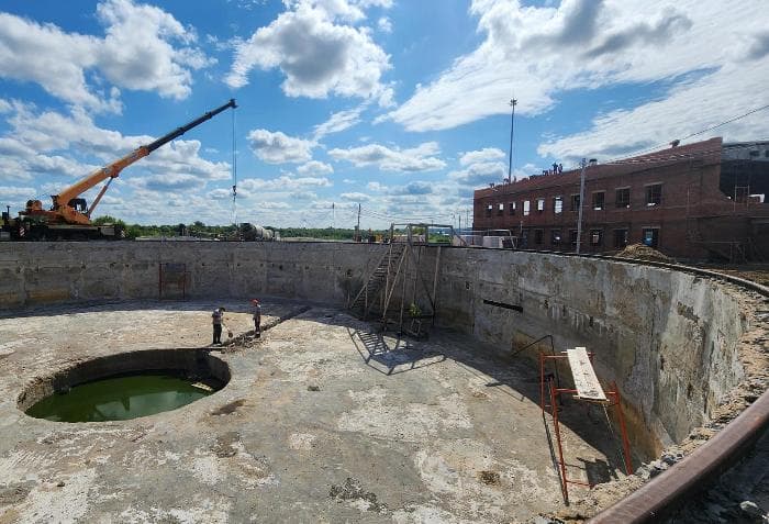 Очистные в Серпухове готовы почти на 70%: хлорку заменит ультрафиолет