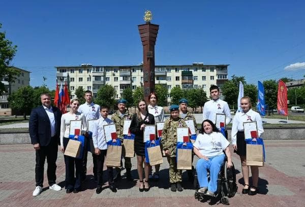 Ко Дню России 10 серпуховичей получили первые паспорта