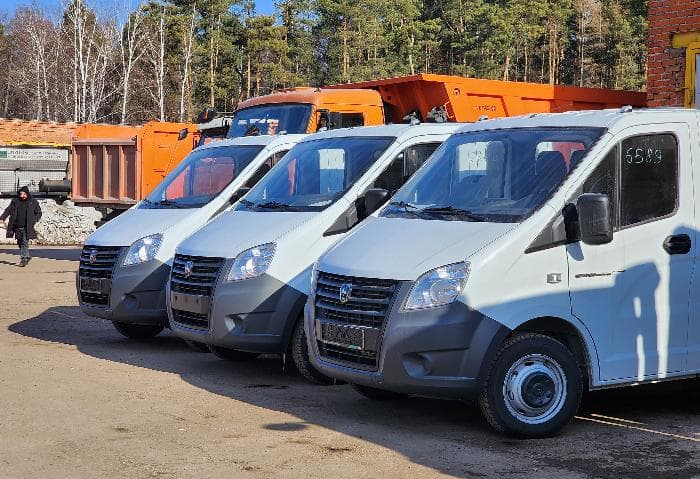 Шесть новых «Газелей» пополнили в Серпухове автопарк Комбината благоустройства